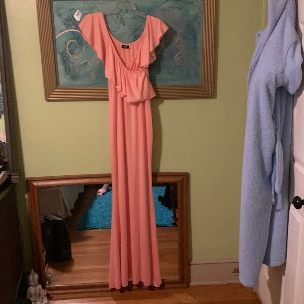 Great for a wedding or spring event